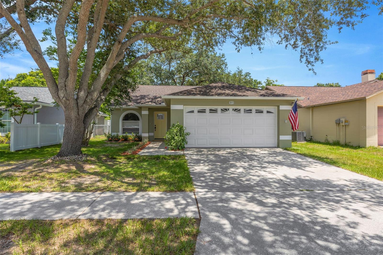VALRICO VISTA - Residential