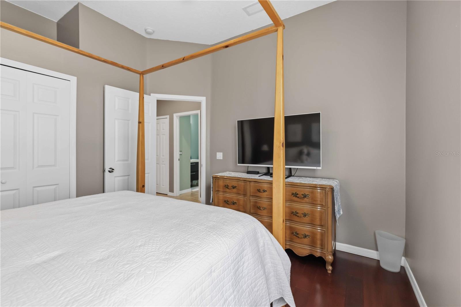 LEXINGTON - Residential