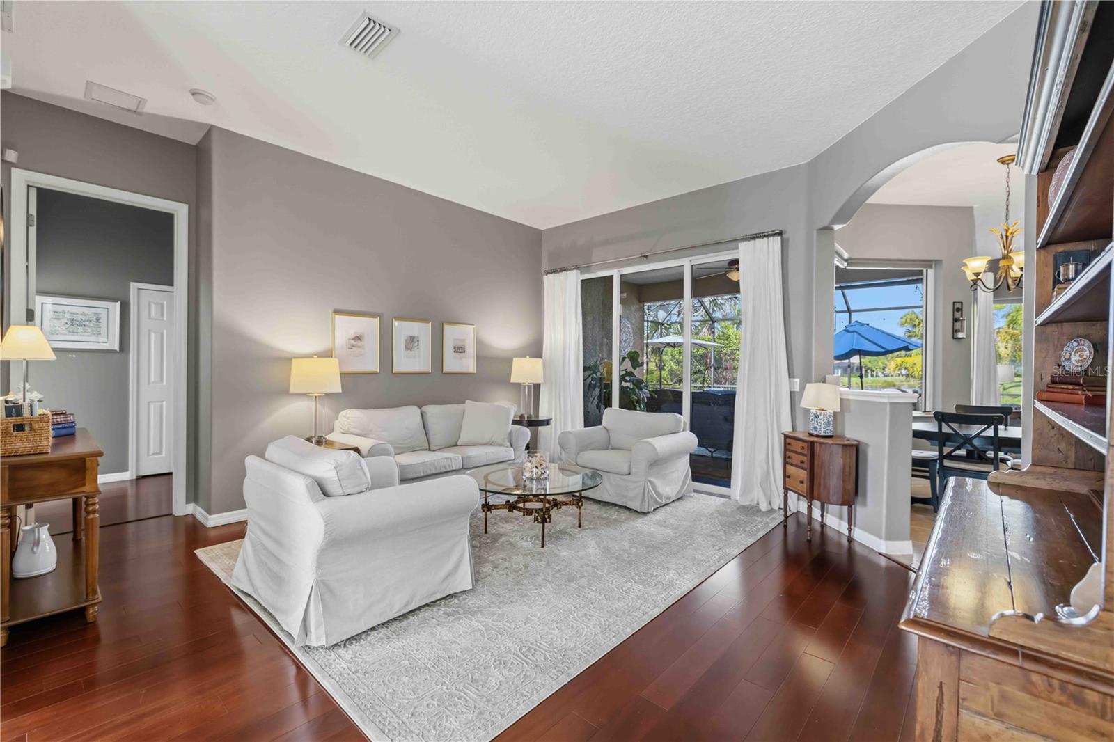 LEXINGTON - Residential