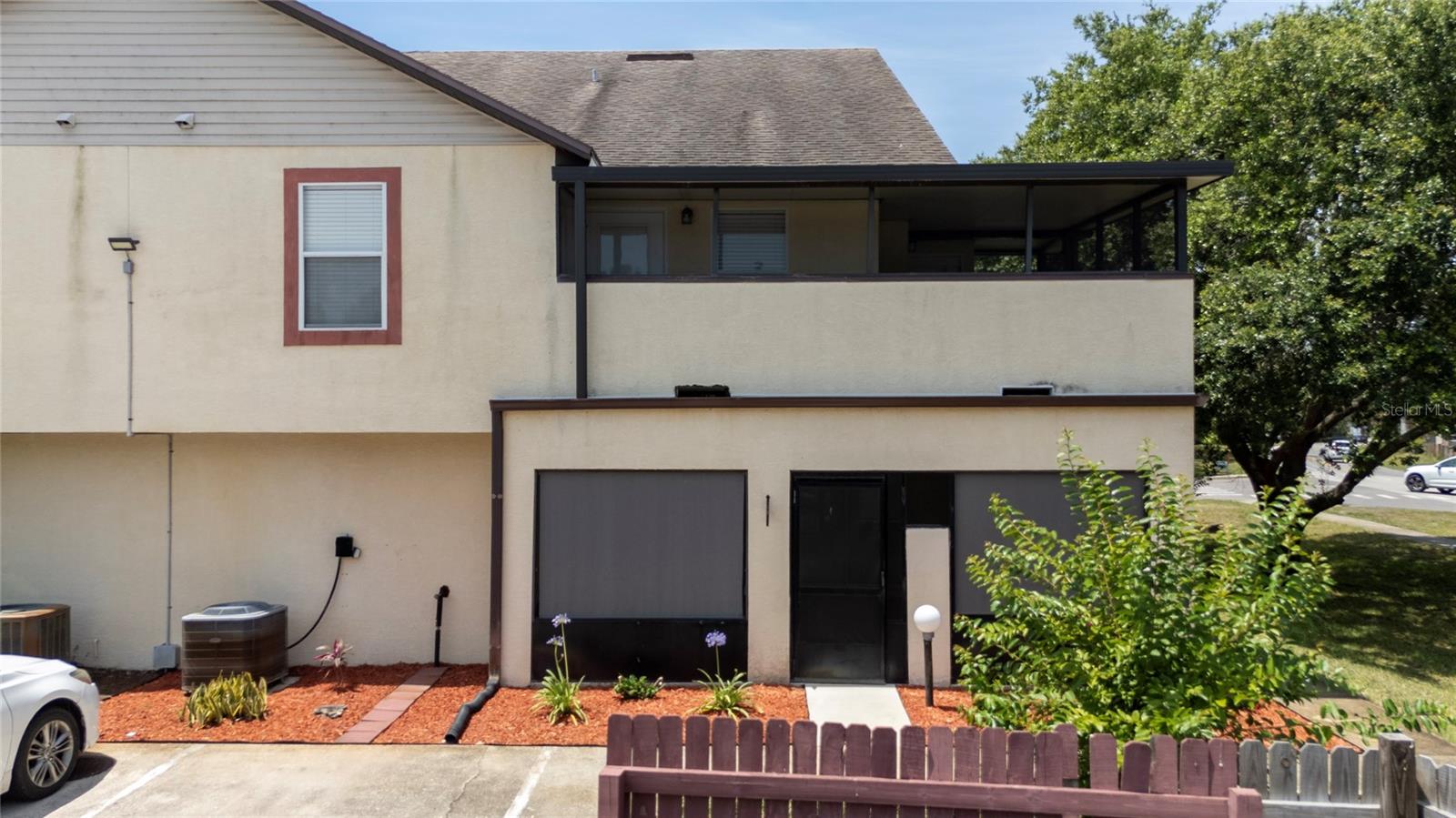 OAK TREE GARDENS TWNHMS - Residential