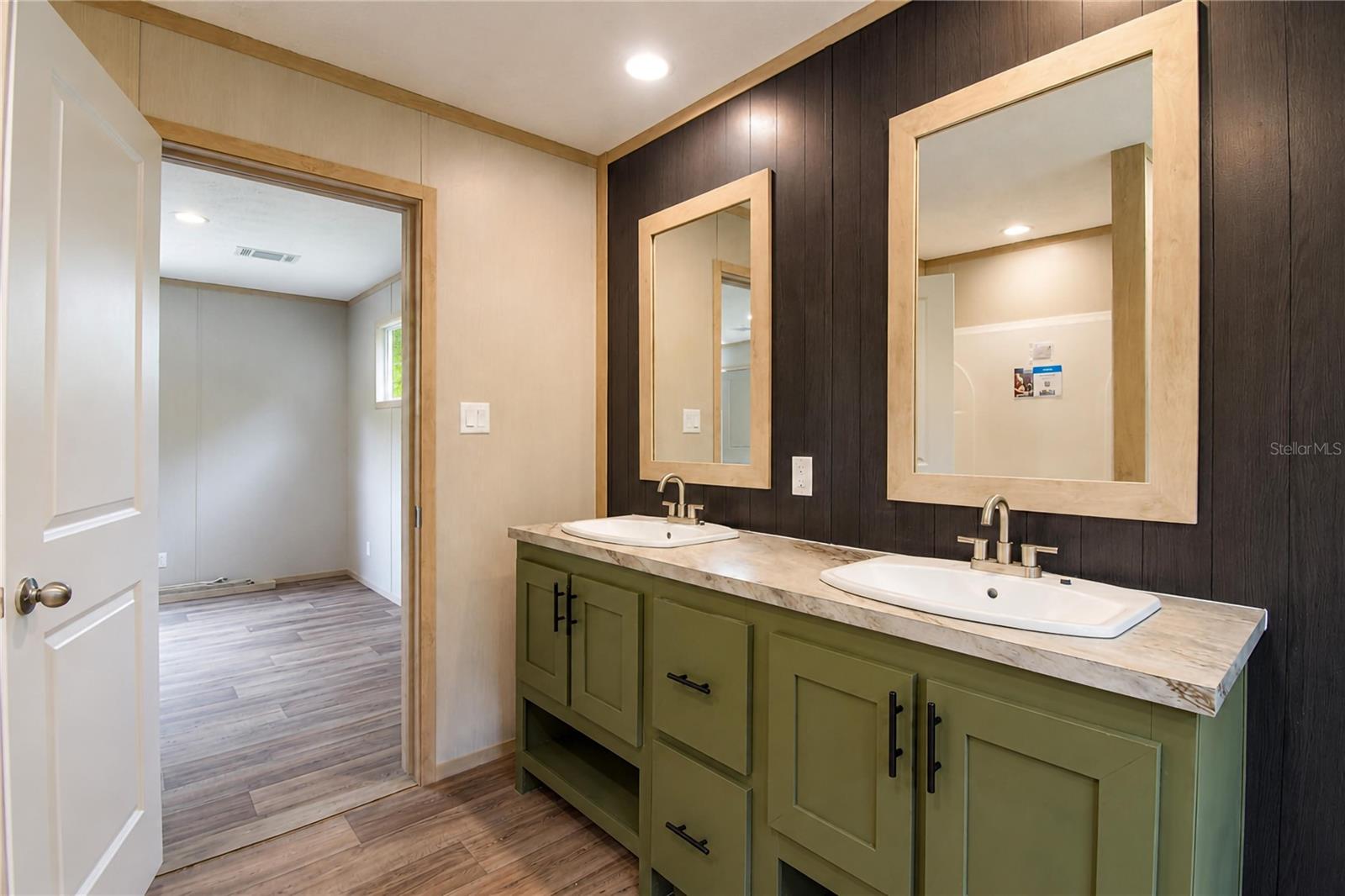 WESTWOOD ACRES SOUTH - Residential