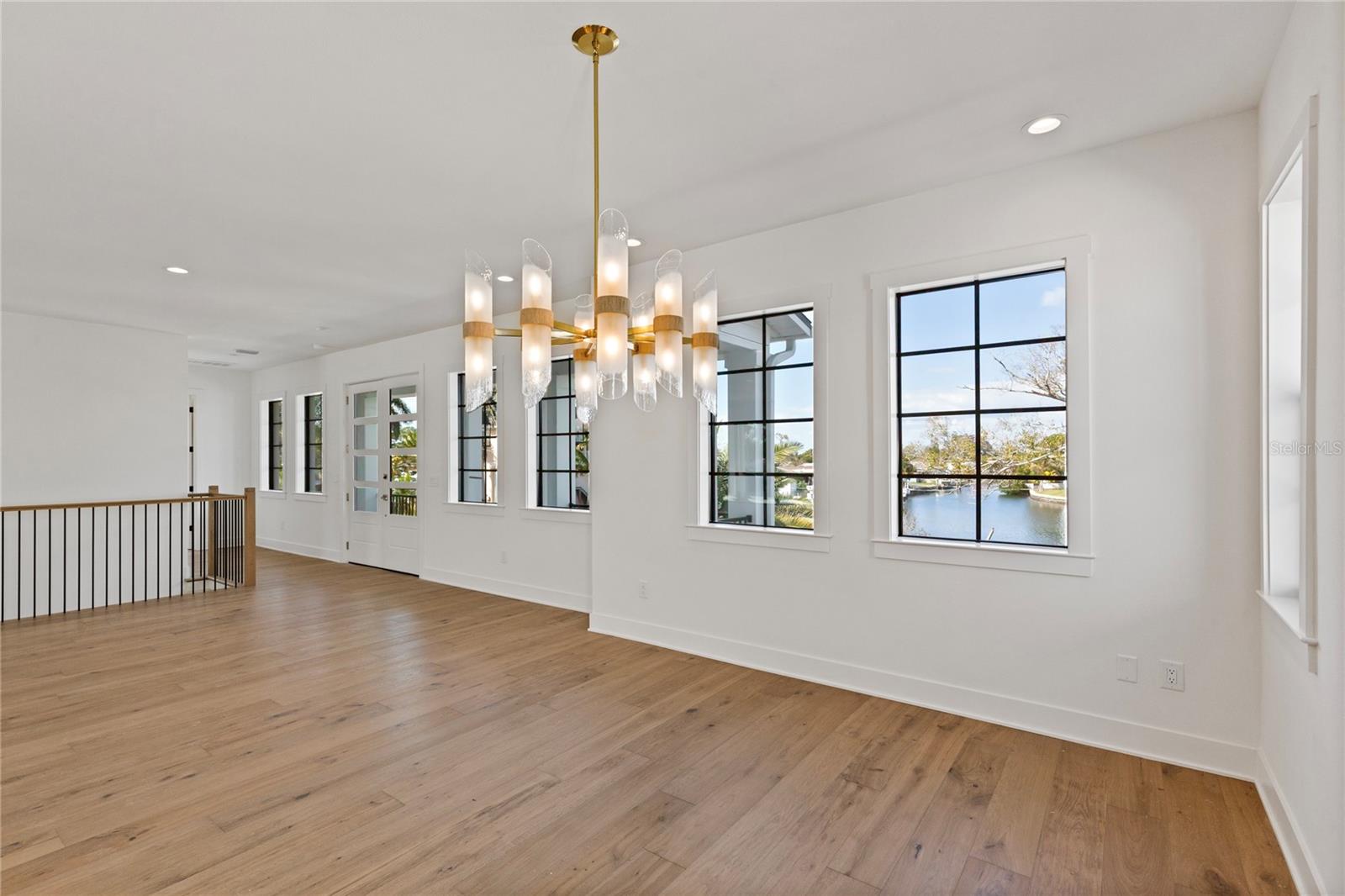 SUN PLAZA ISLES - Residential