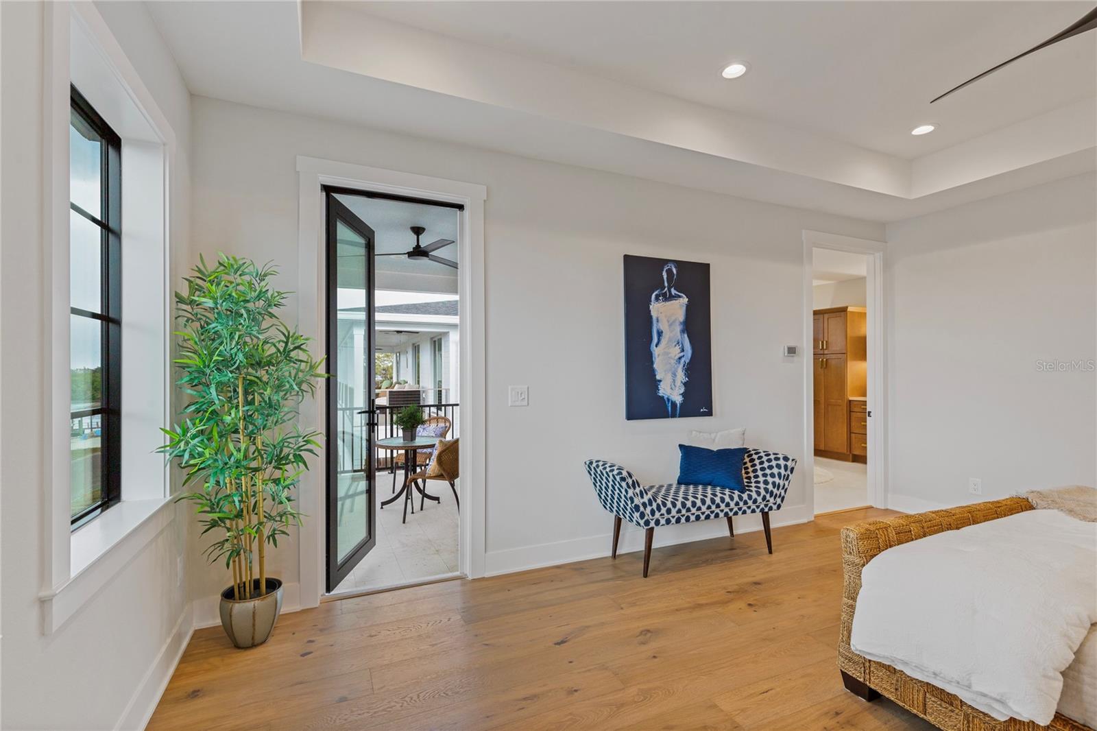 SUN PLAZA ISLES - Residential