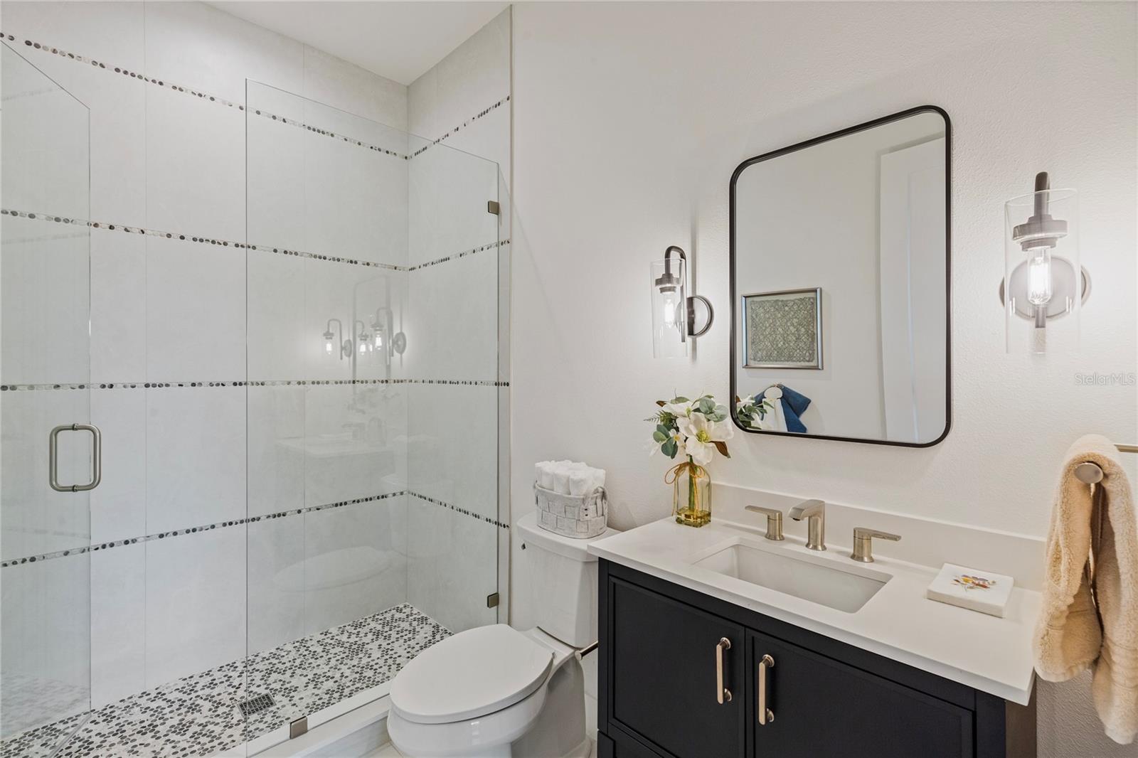 SUN PLAZA ISLES - Residential