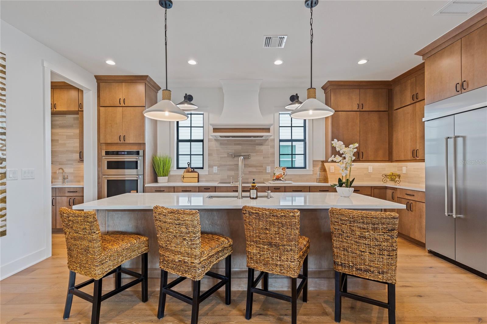 SUN PLAZA ISLES - Residential