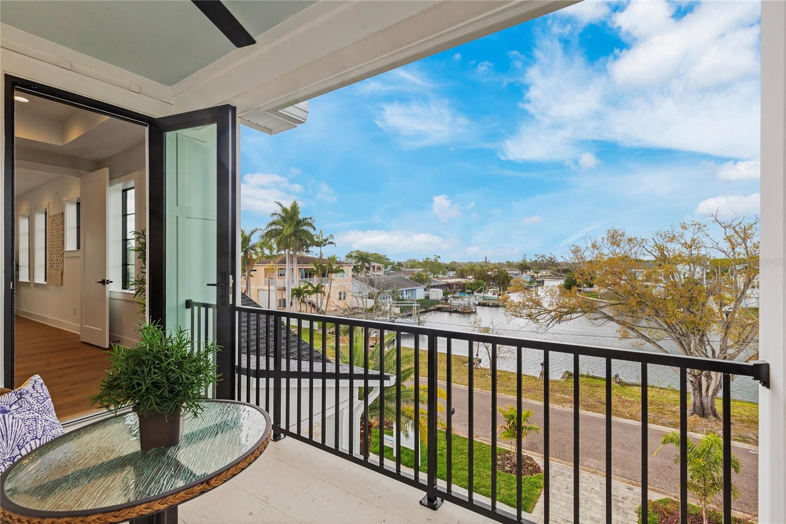 SUN PLAZA ISLES - Residential