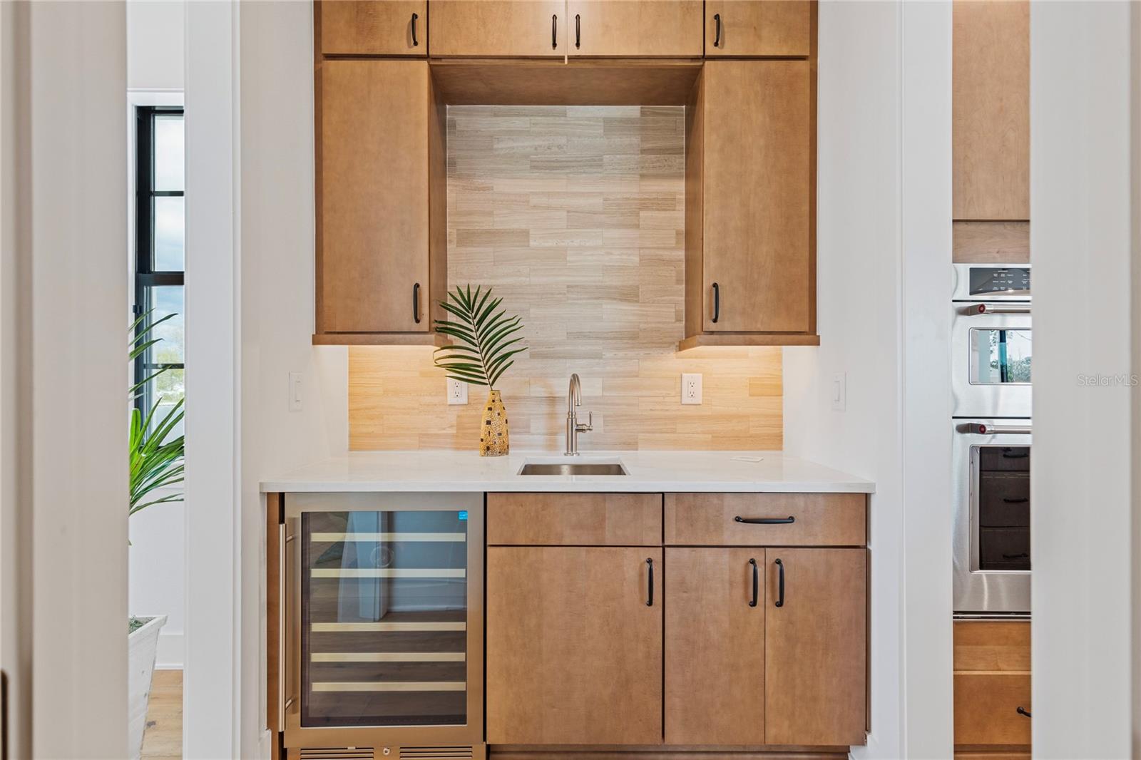 SUN PLAZA ISLES - Residential