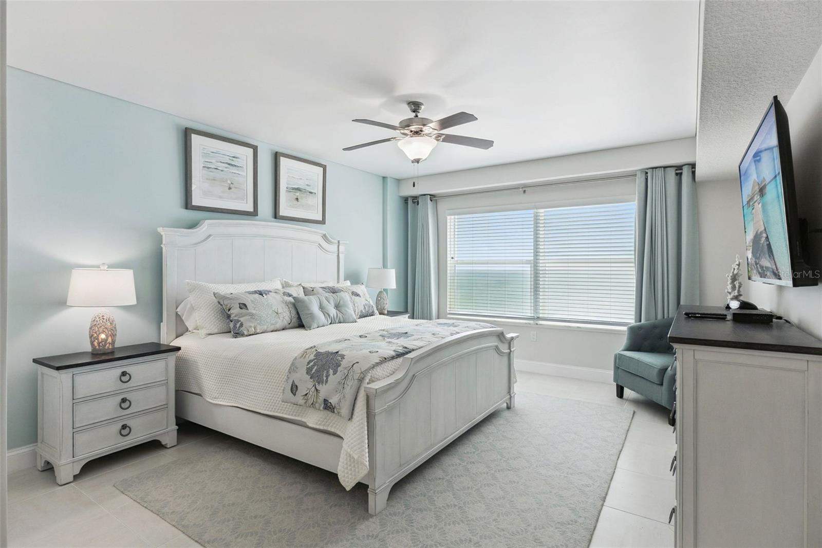 THE ARUBA CONDOMINIUM - Residential