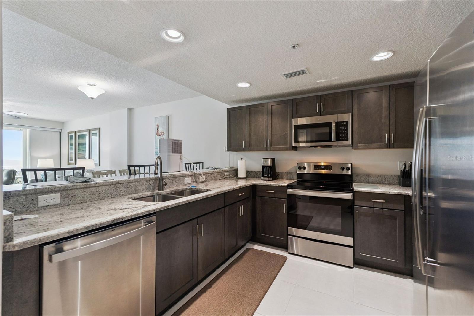 THE ARUBA CONDOMINIUM - Residential