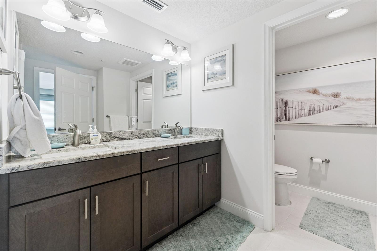 THE ARUBA CONDOMINIUM - Residential
