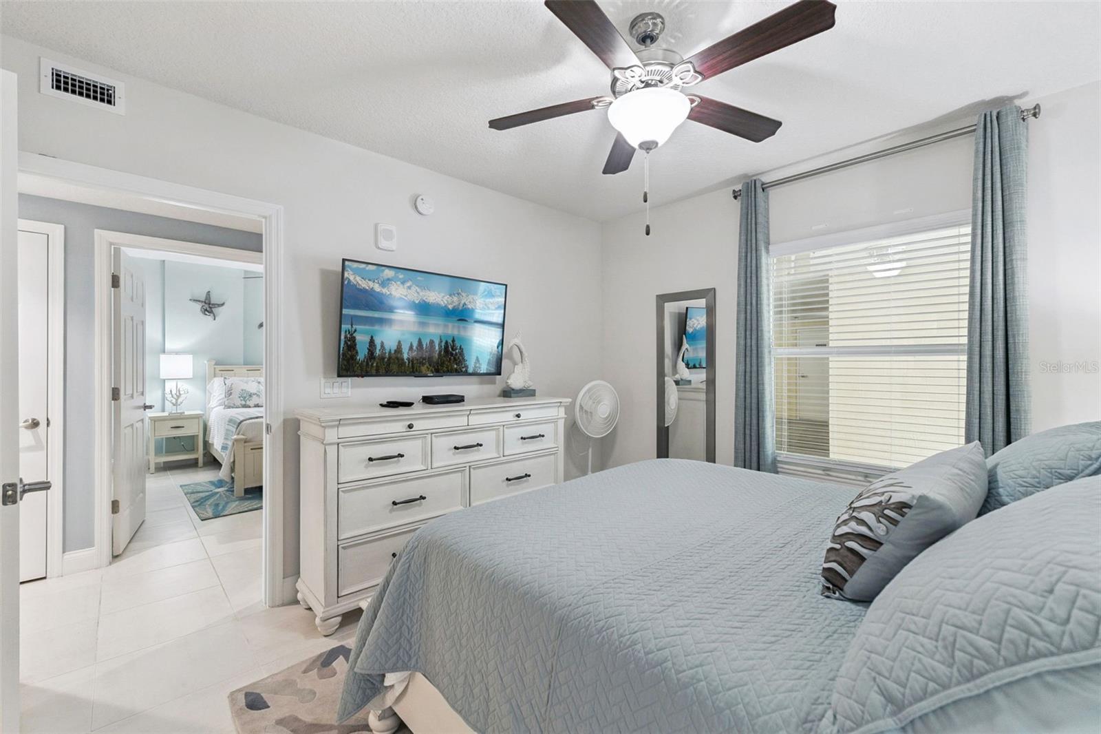 THE ARUBA CONDOMINIUM - Residential