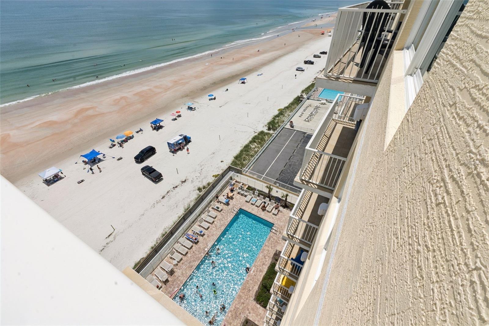 THE ARUBA CONDOMINIUM - Residential