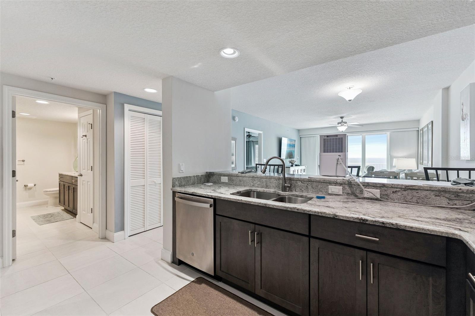 THE ARUBA CONDOMINIUM - Residential