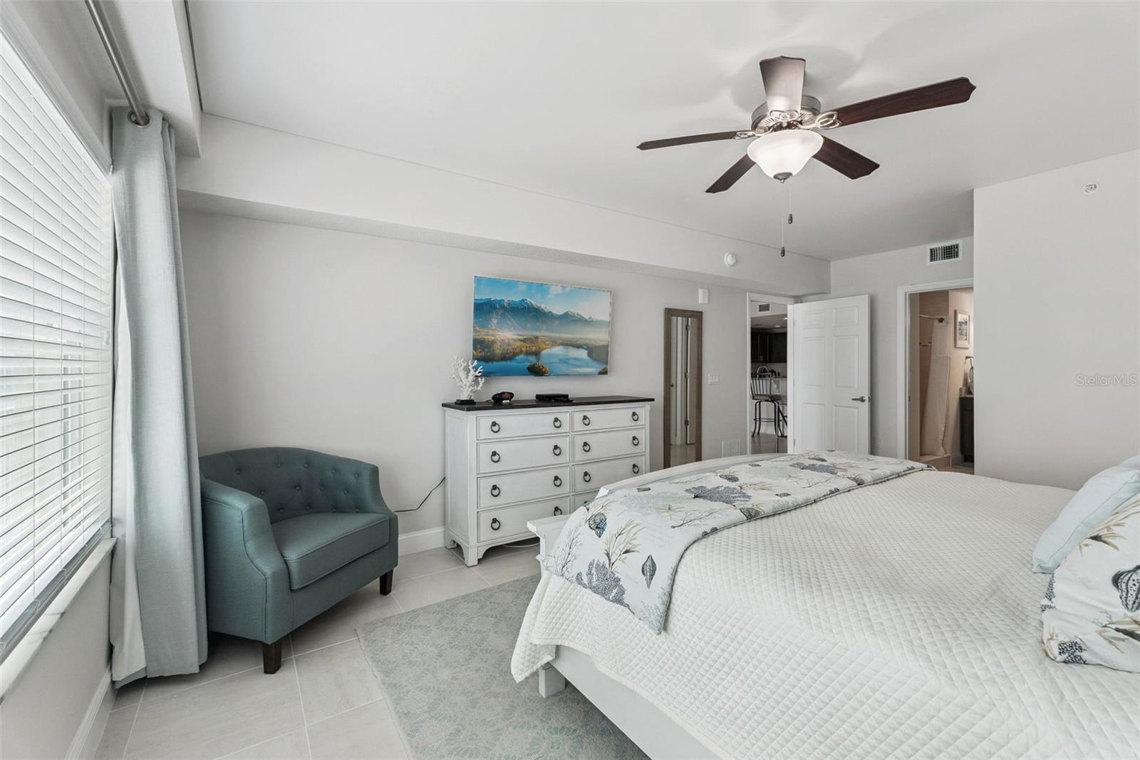 THE ARUBA CONDOMINIUM - Residential