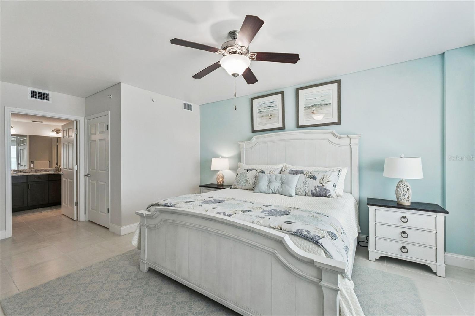 THE ARUBA CONDOMINIUM - Residential