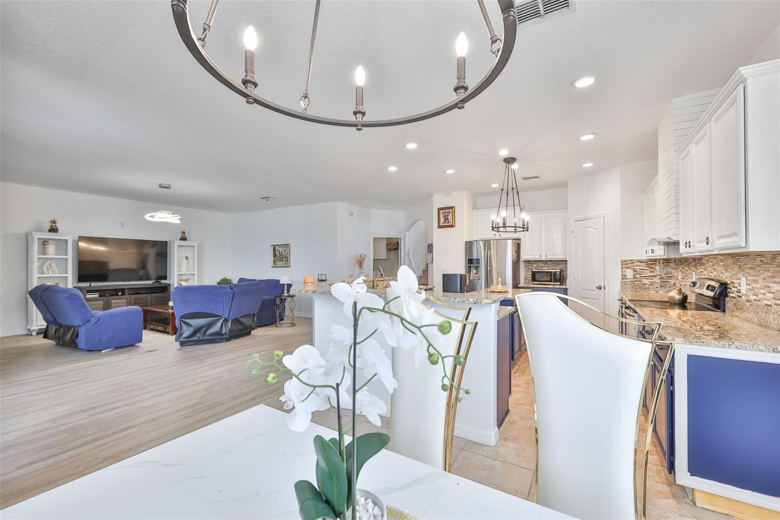 BELMONT - Residential