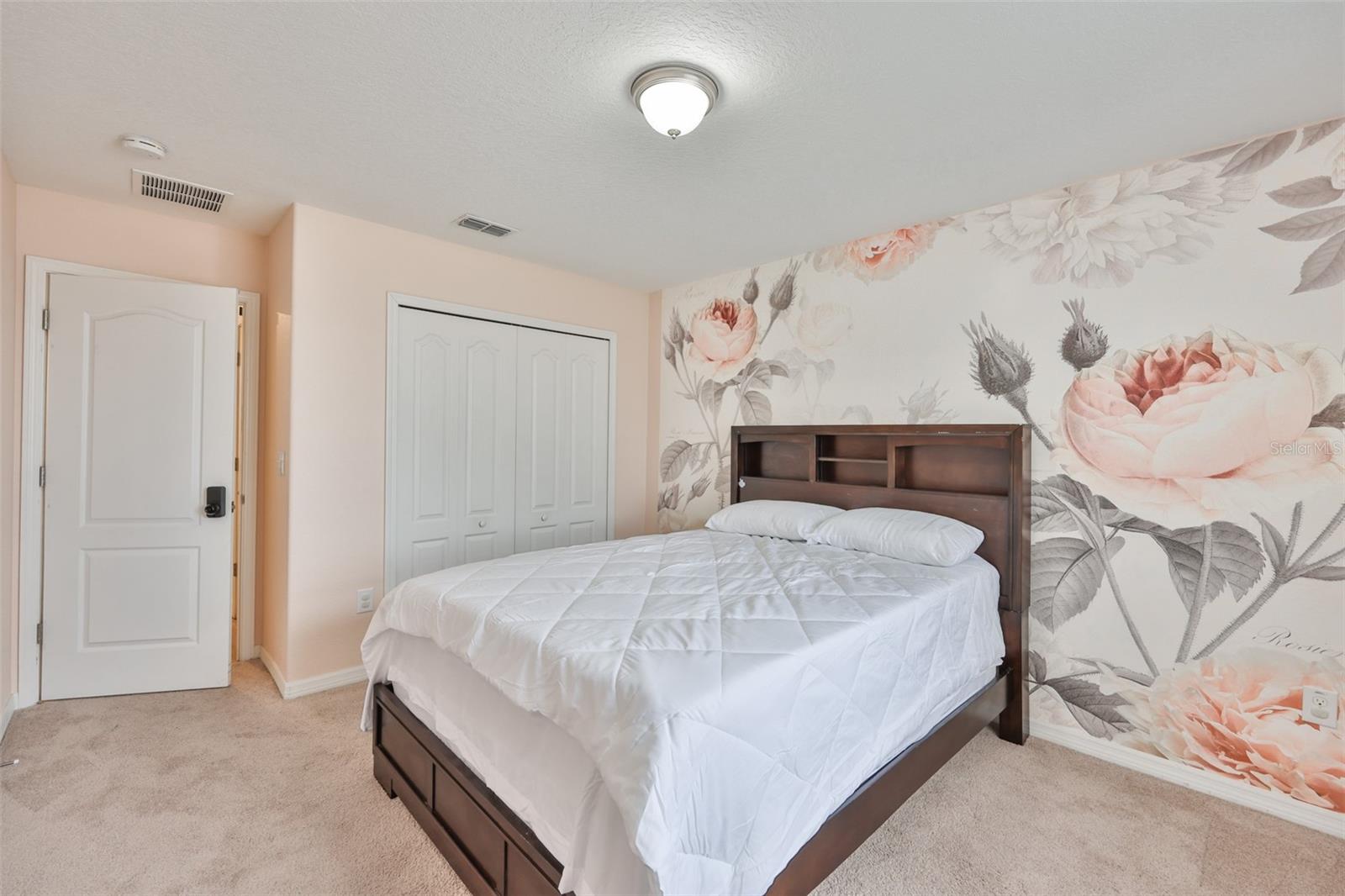BELMONT - Residential