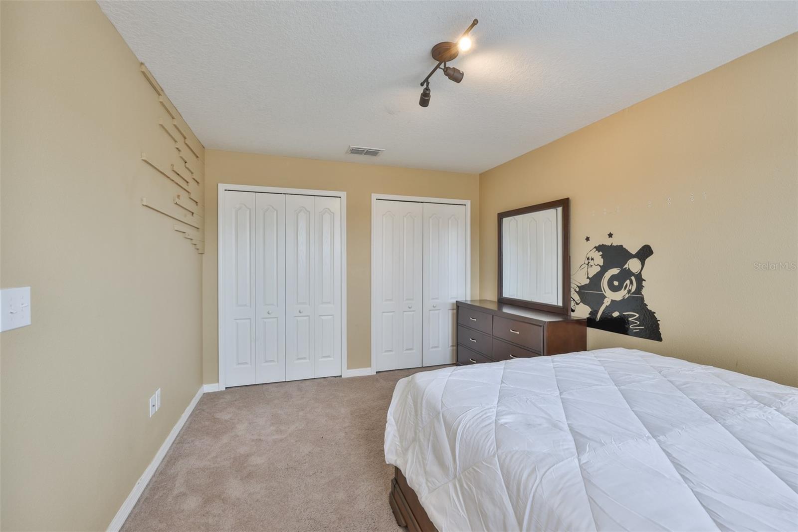 BELMONT - Residential