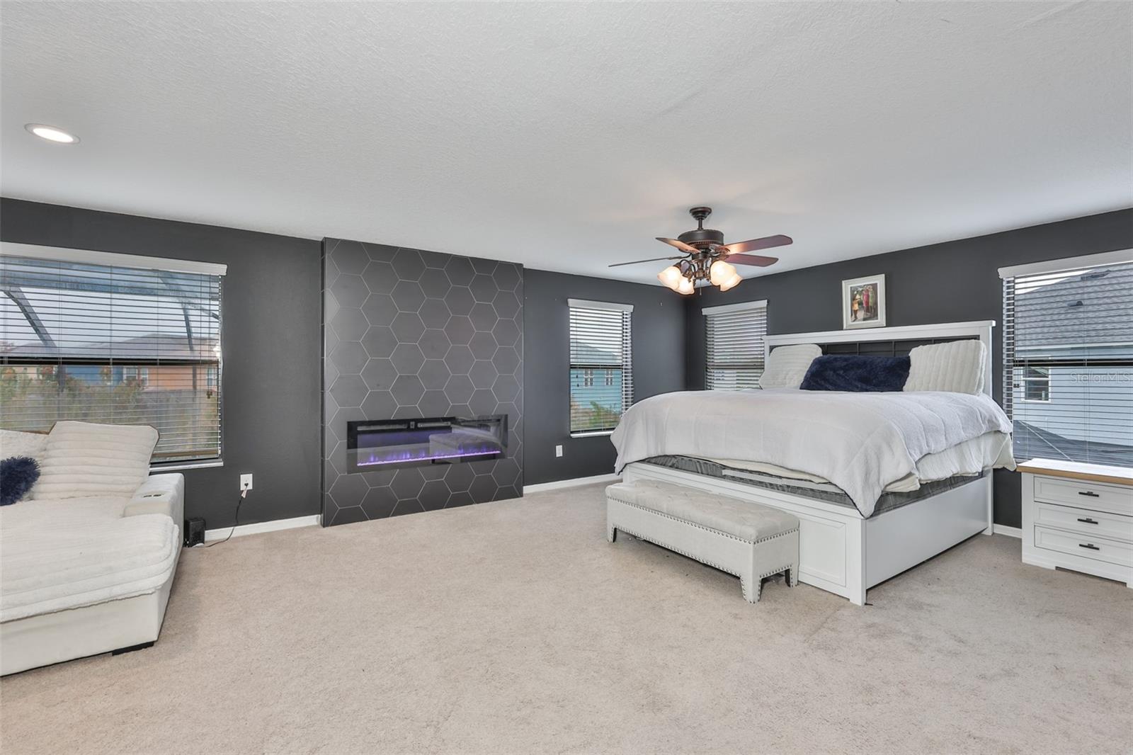 BELMONT - Residential