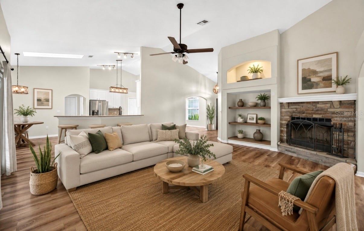 EAST LAKE RESERVE AT NARCOOSSEE UNIT 2 - Residential