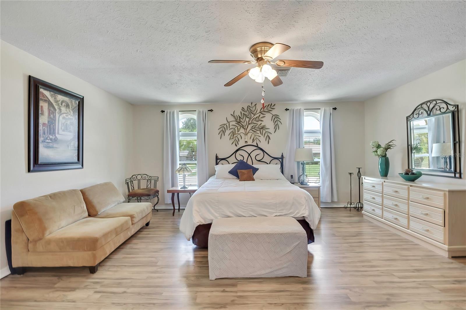 HUNTERS RIDGE - Residential