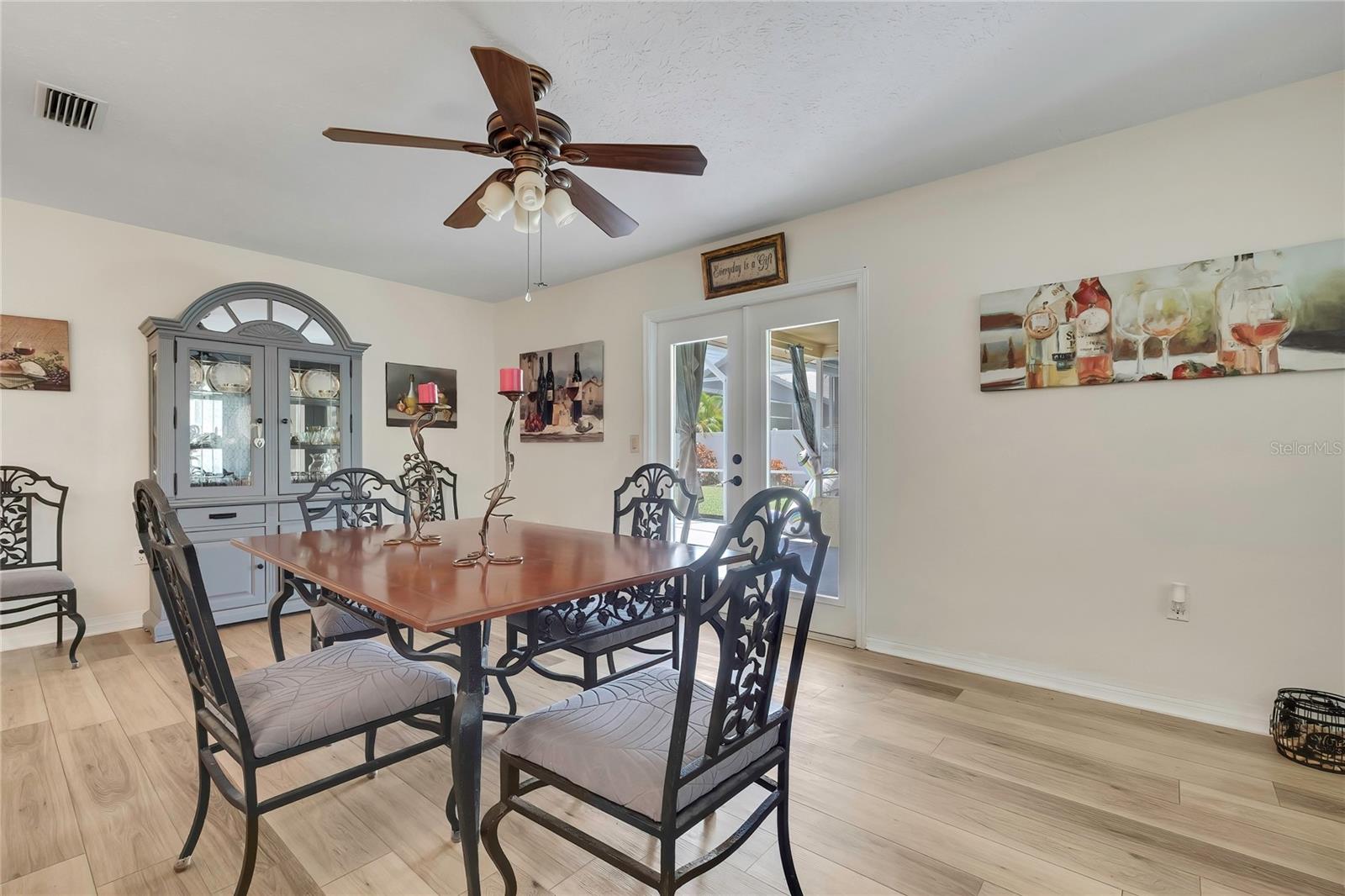 HUNTERS RIDGE - Residential