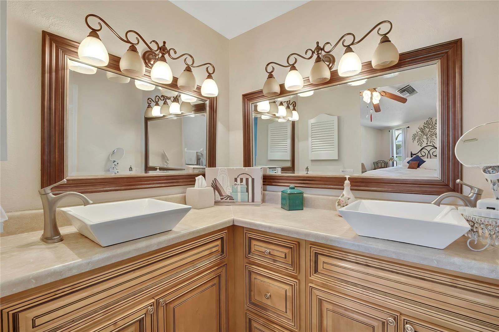 HUNTERS RIDGE - Residential