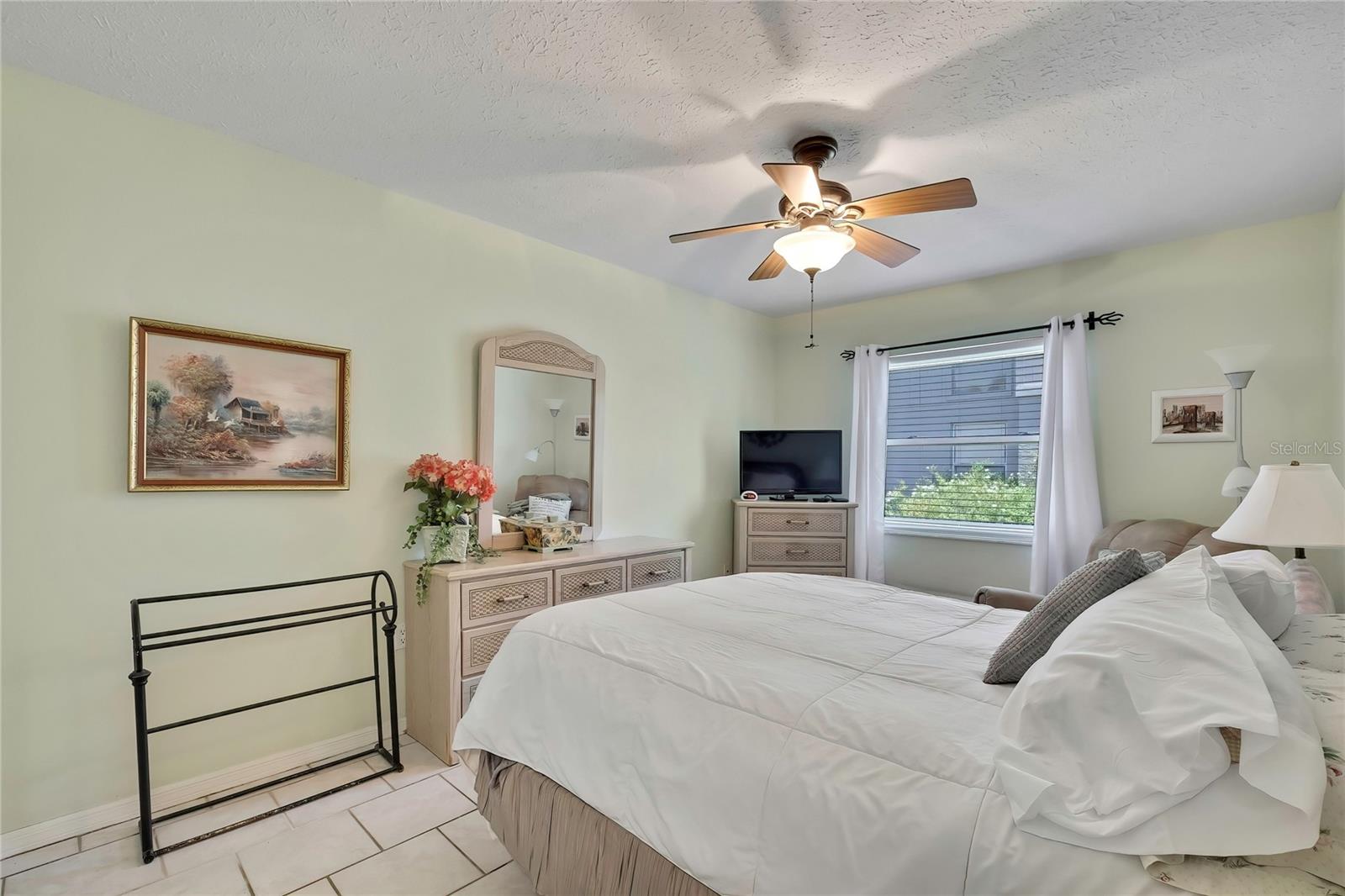 HUNTERS RIDGE - Residential