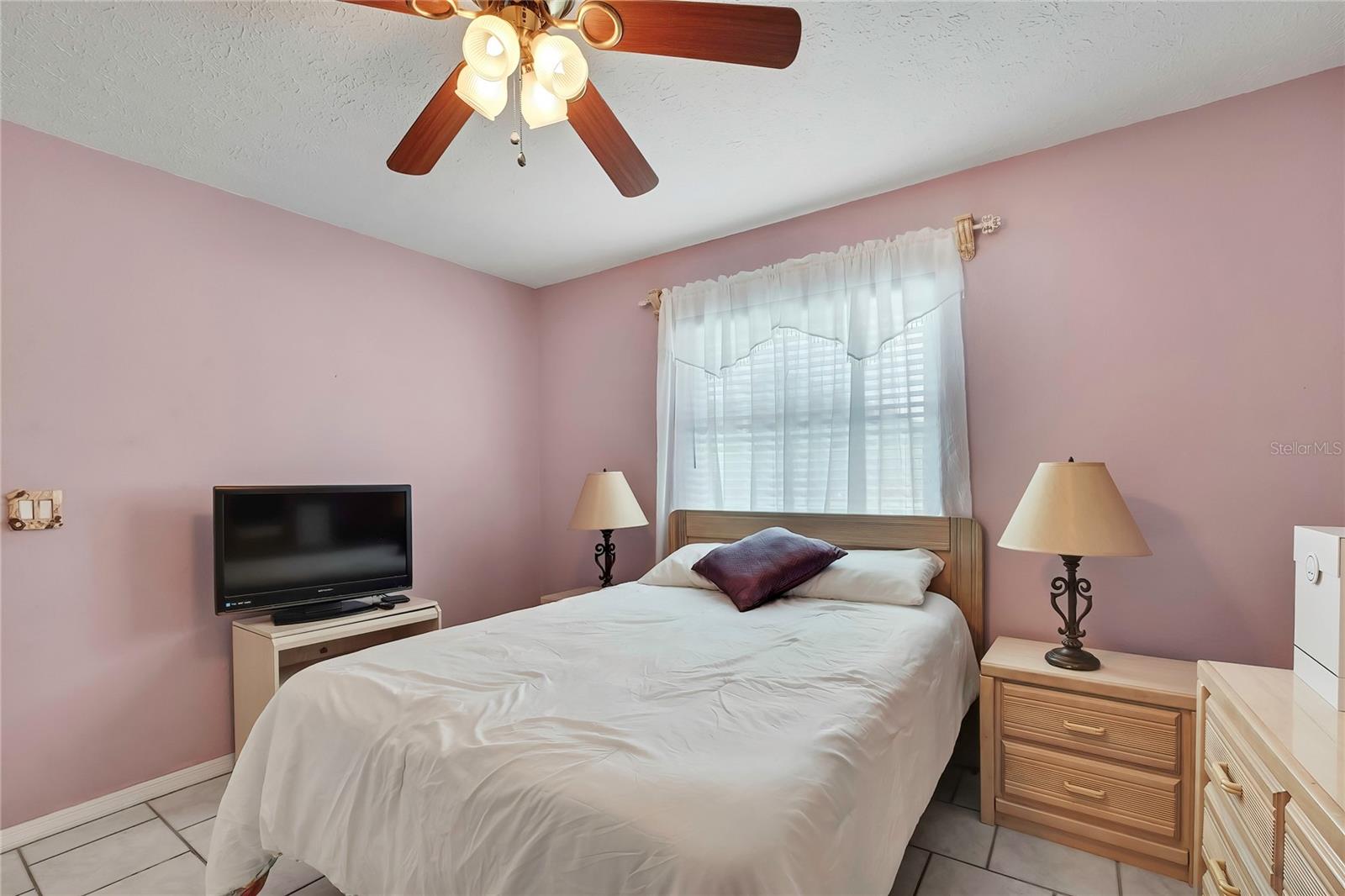 HUNTERS RIDGE - Residential