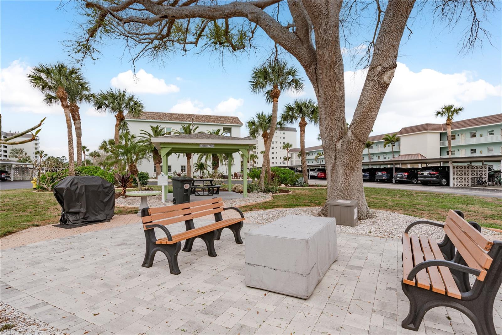 ROYAL STEWART ARMS - Residential Lease