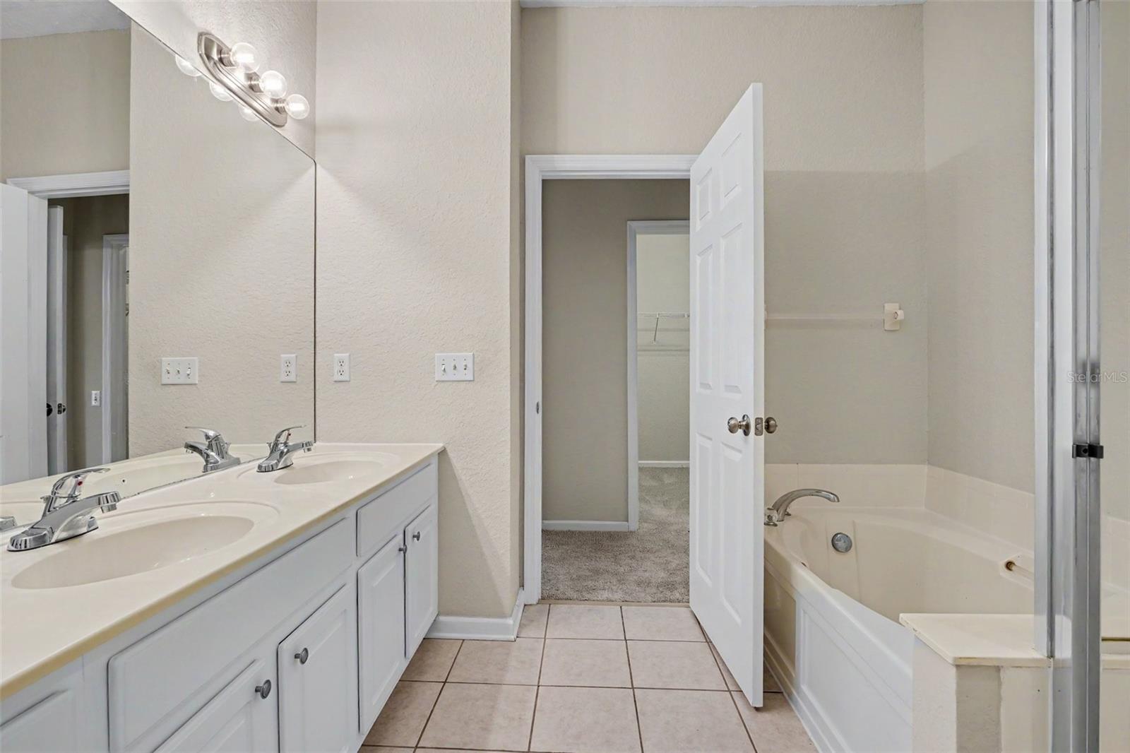 OAK HAMMOCK PRESERVE UNIT 1 - Residential