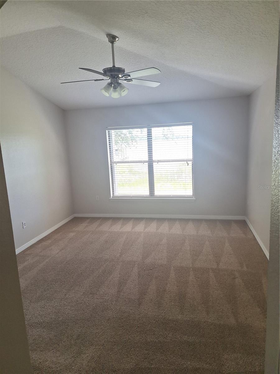 TAVARES LAKE SAUNDERS POINTE LT 34 - Residential