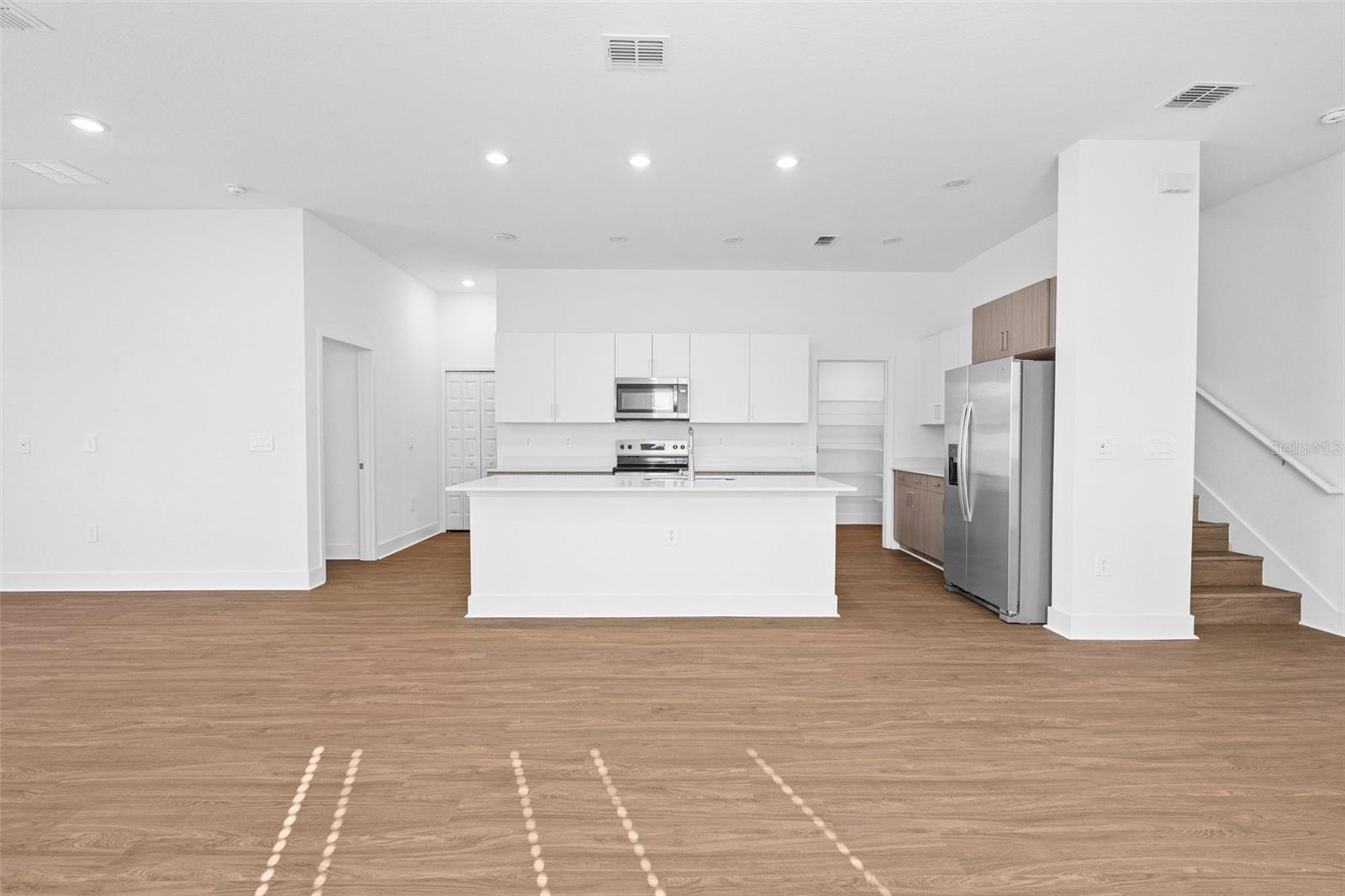 STELLAR AT MASTERS AVENUE - Residential Lease