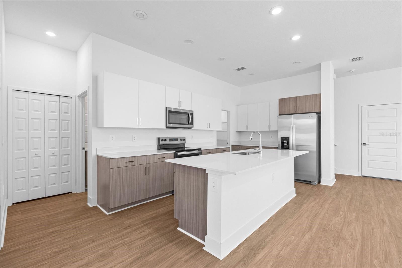 STELLAR AT MASTERS AVENUE - Residential Lease