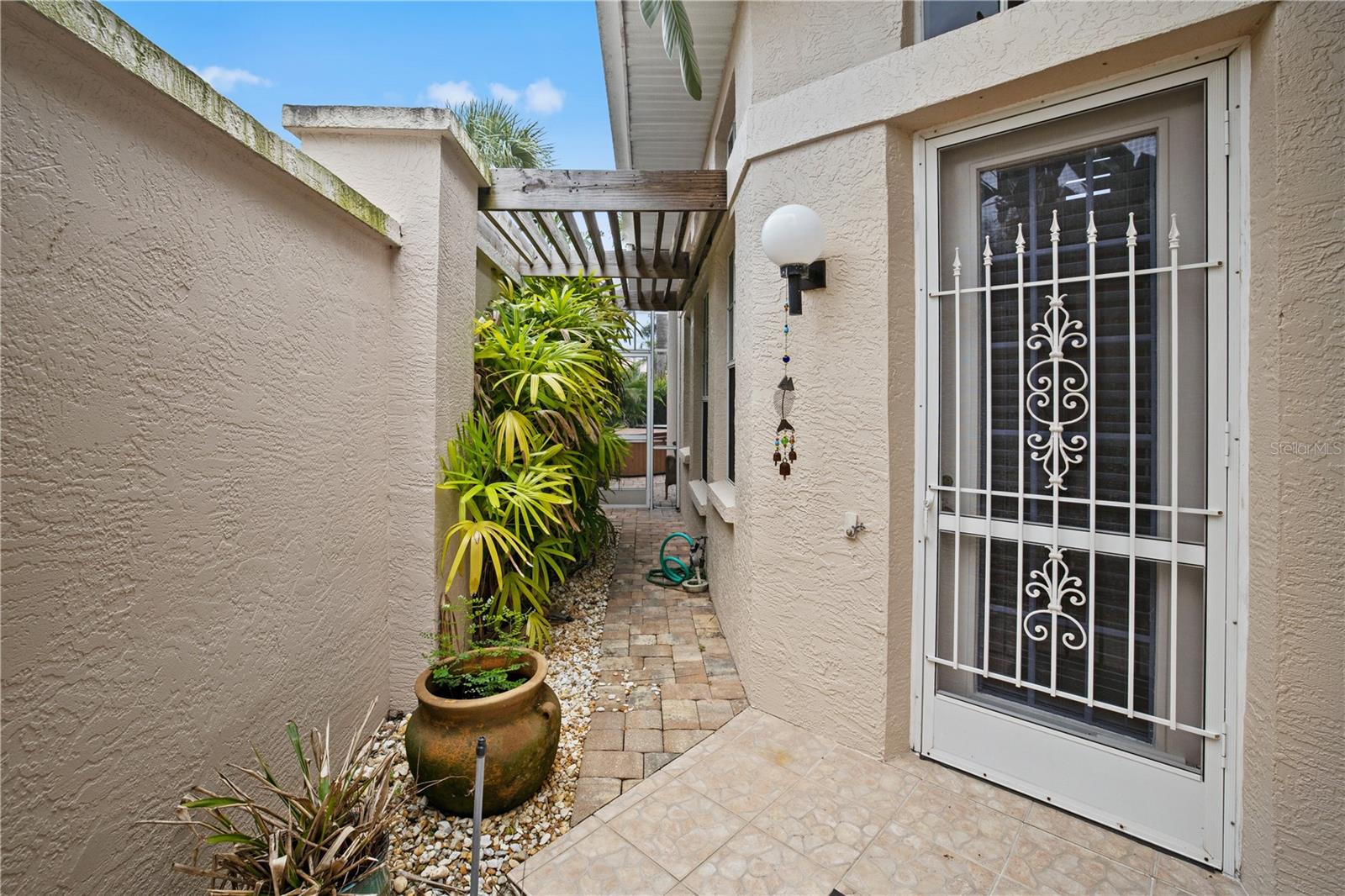 ISLES GARDEN VILLAS PH 01 BLDG - Residential