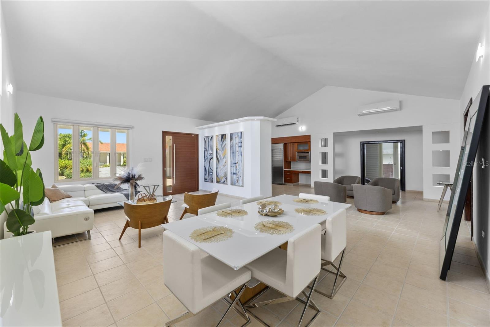 SABANERA DORADO - Residential
