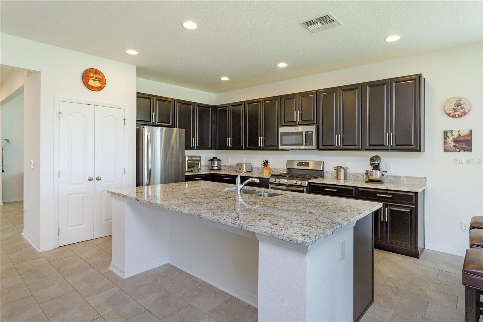 SANCTUARY/TWIN WATERS - Residential