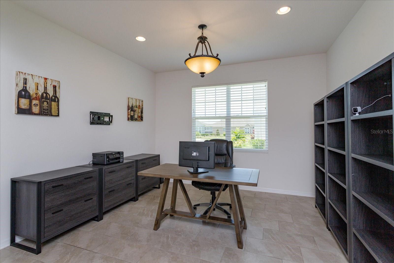 SANCTUARY/TWIN WATERS - Residential