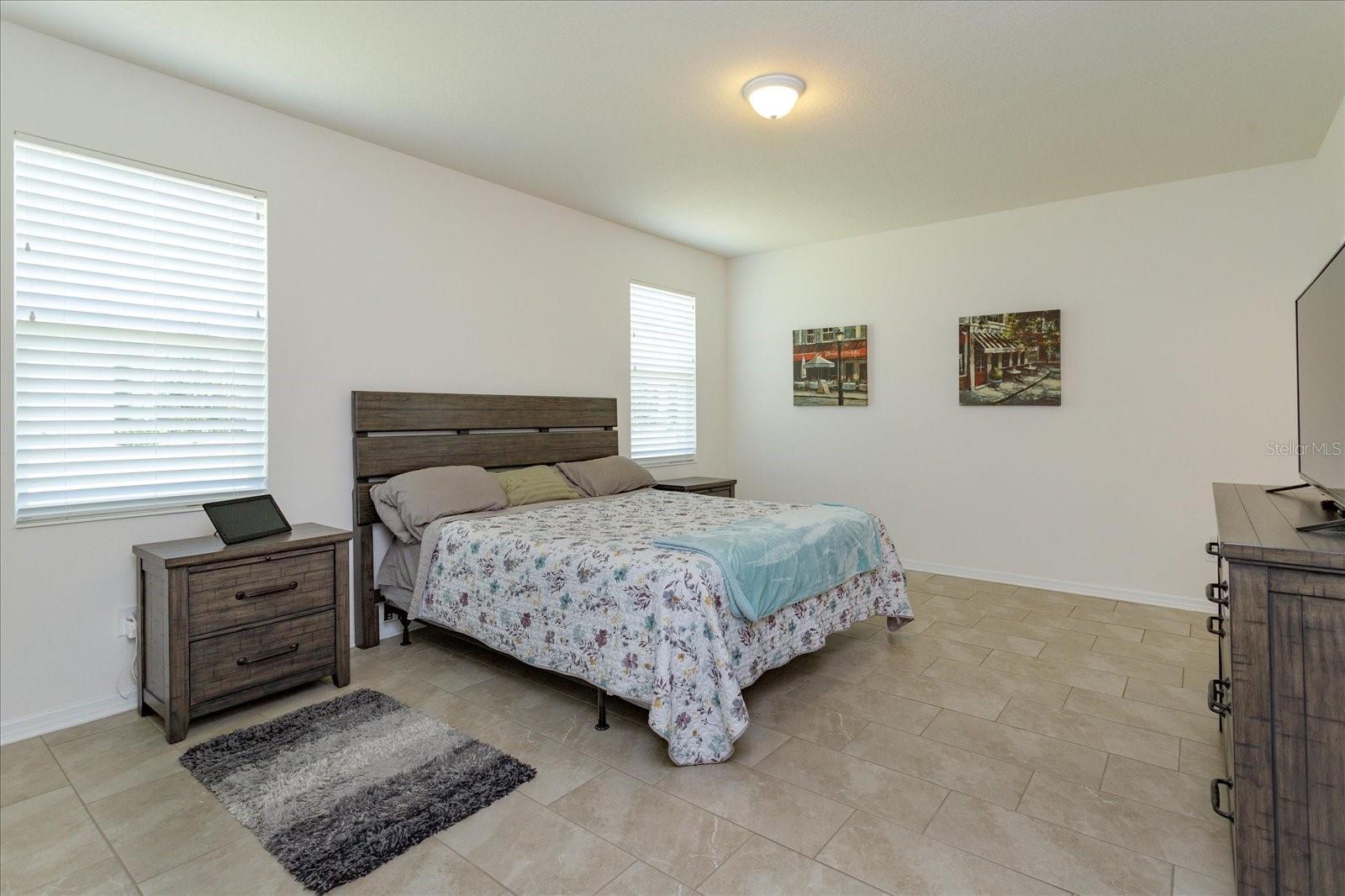 SANCTUARY/TWIN WATERS - Residential