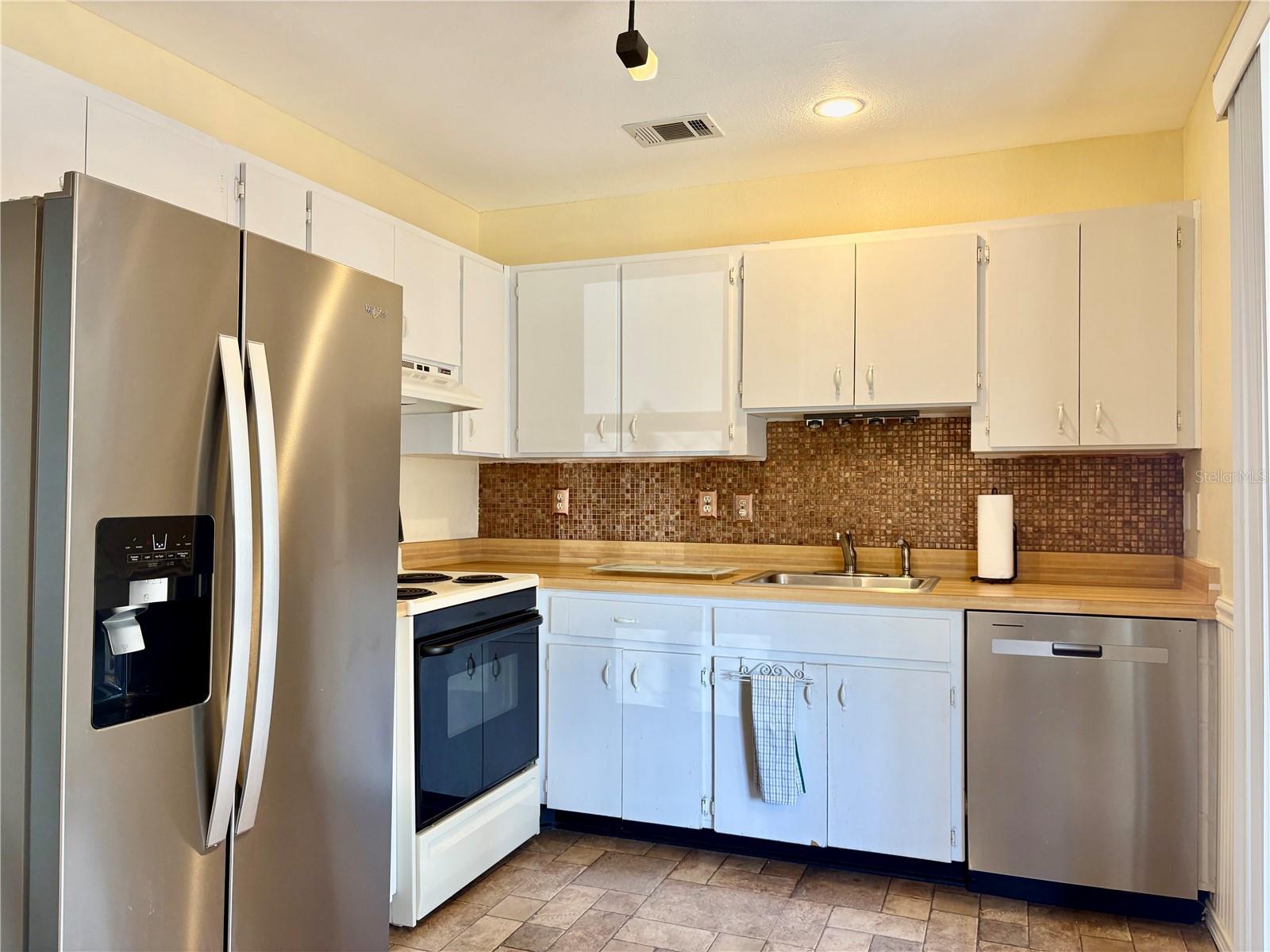 PORT CHARLOTTE 15 REP 02 - Residential