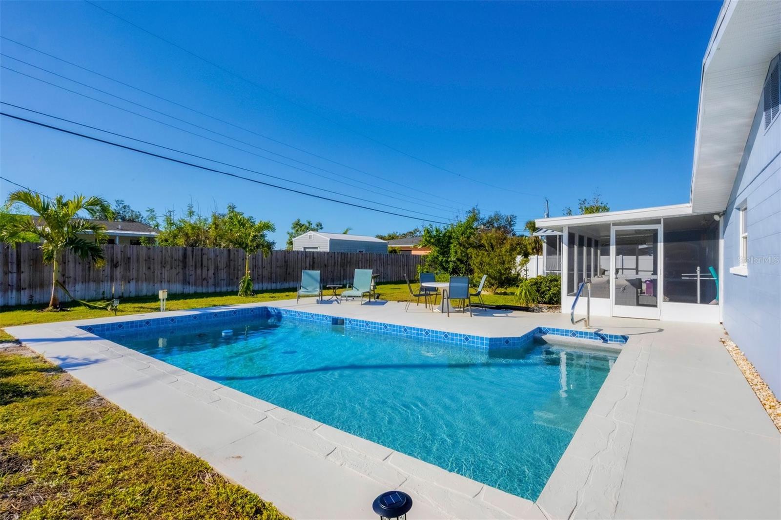 RESTEINER HEIGHTS - Residential