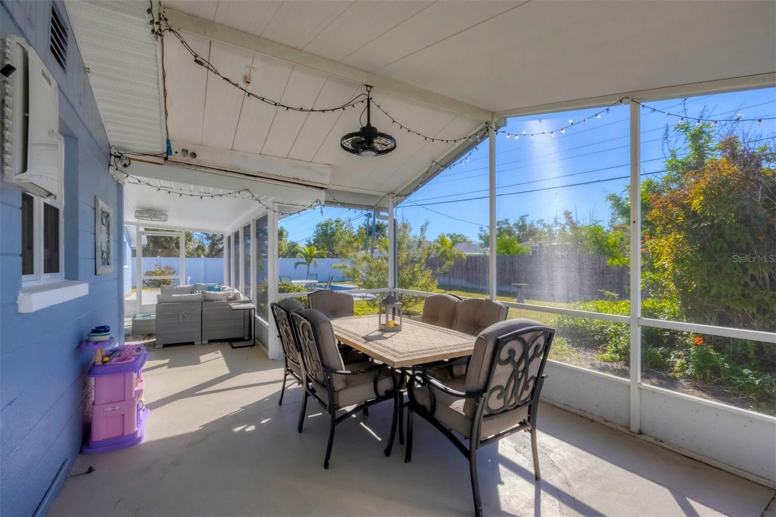 RESTEINER HEIGHTS - Residential