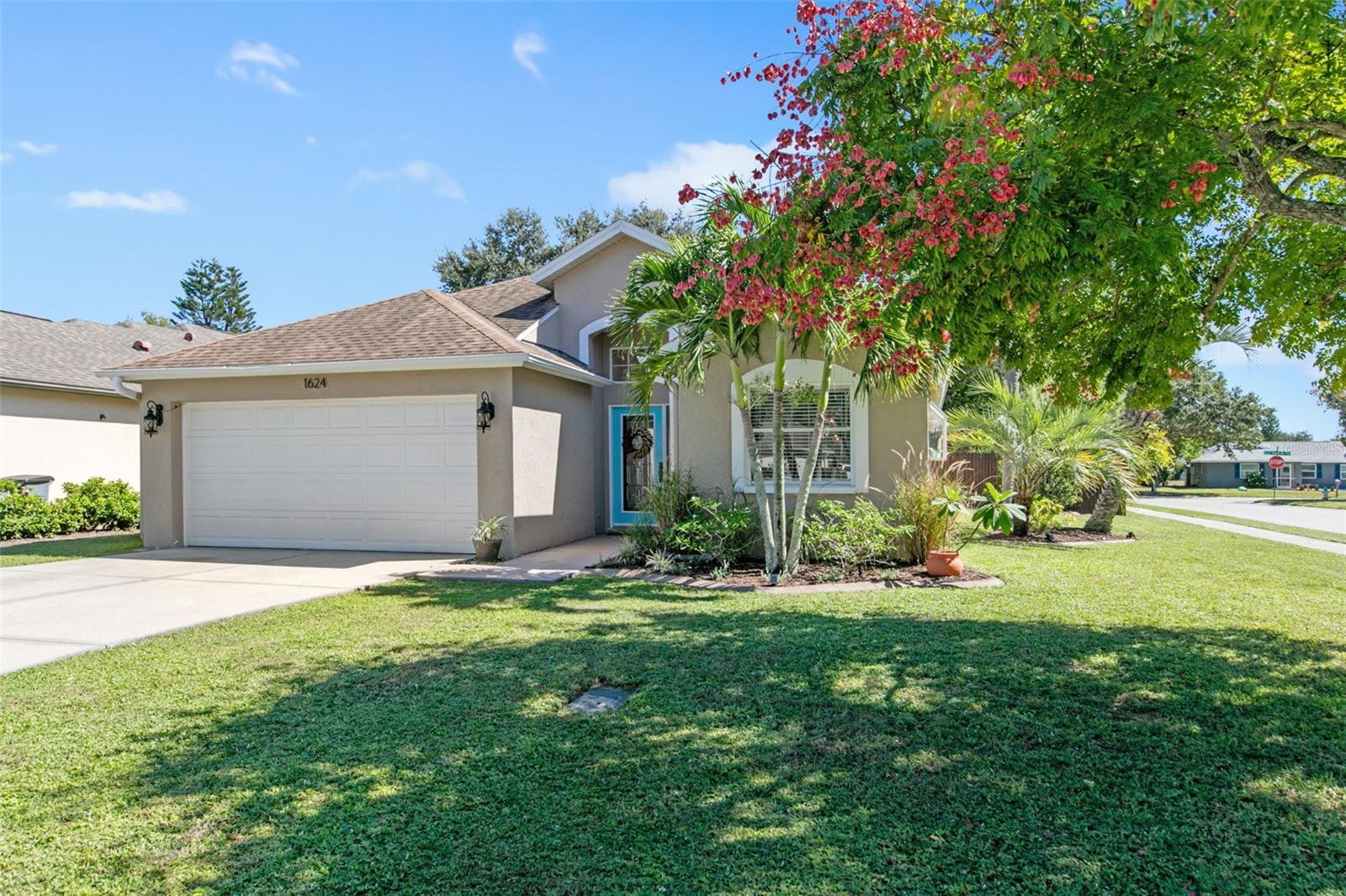 DEER HOLLOW - Residential