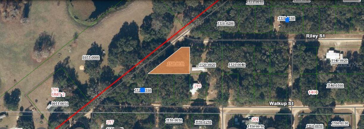 INTERLACHEN LAKES ESTATES - Land