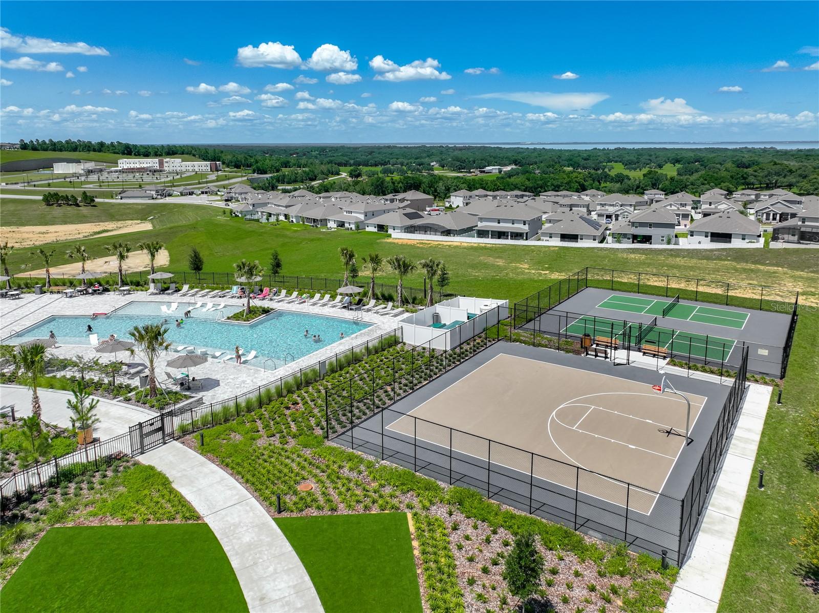 VILLAGES AT MINNEOLA HILLS - Residential