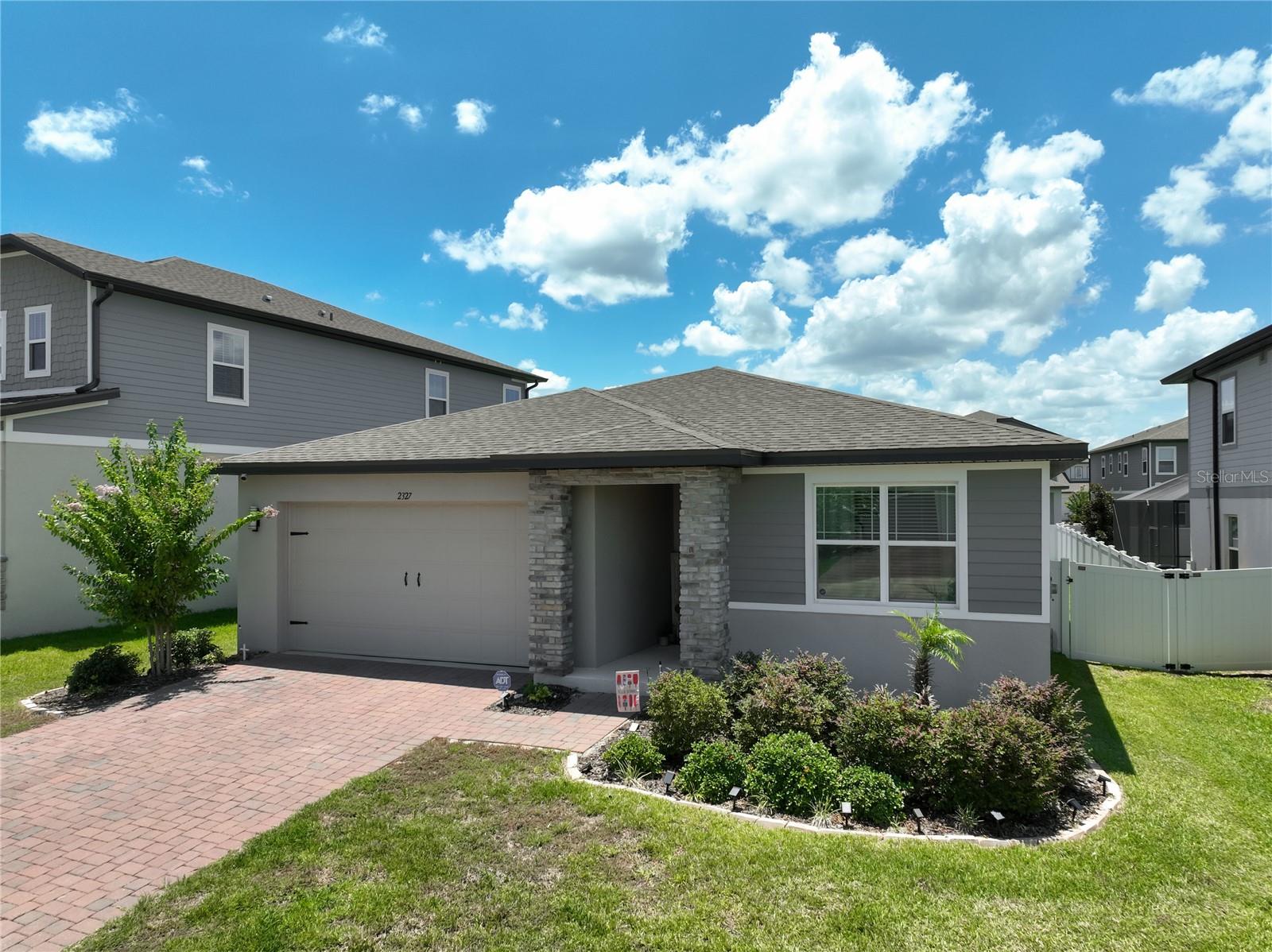 VILLAGES AT MINNEOLA HILLS - Residential