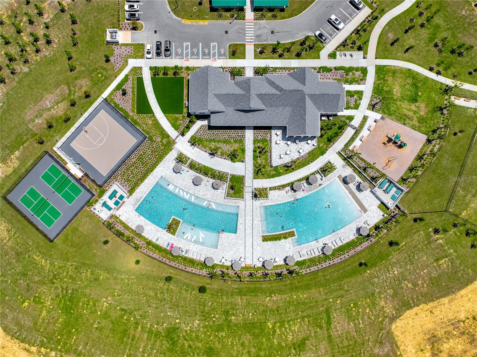 VILLAGES AT MINNEOLA HILLS - Residential