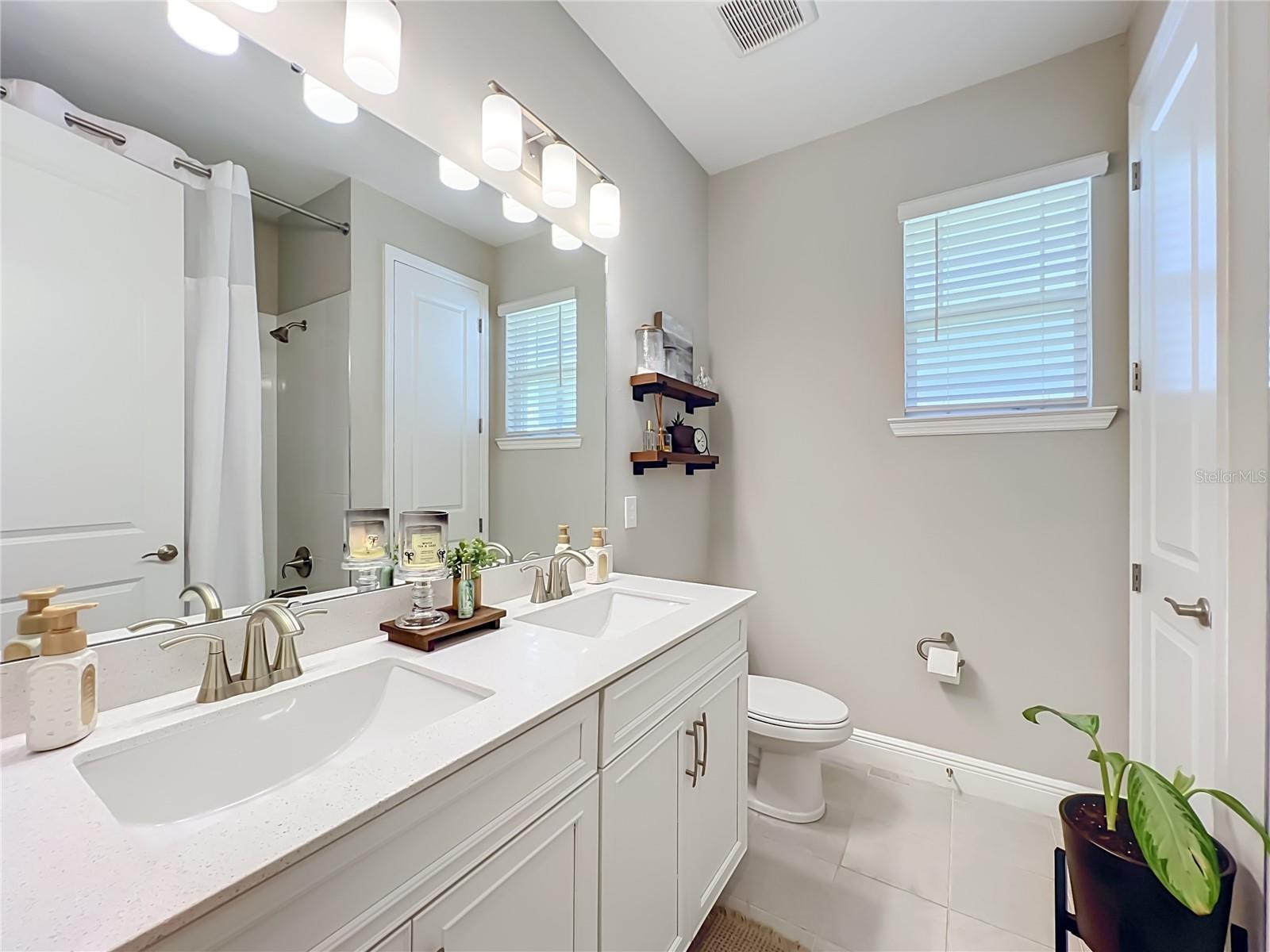 VILLAGES AT MINNEOLA HILLS - Residential