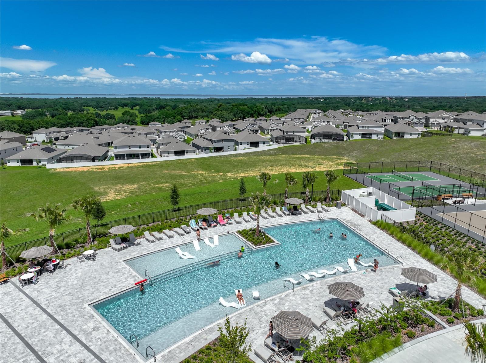 VILLAGES AT MINNEOLA HILLS - Residential