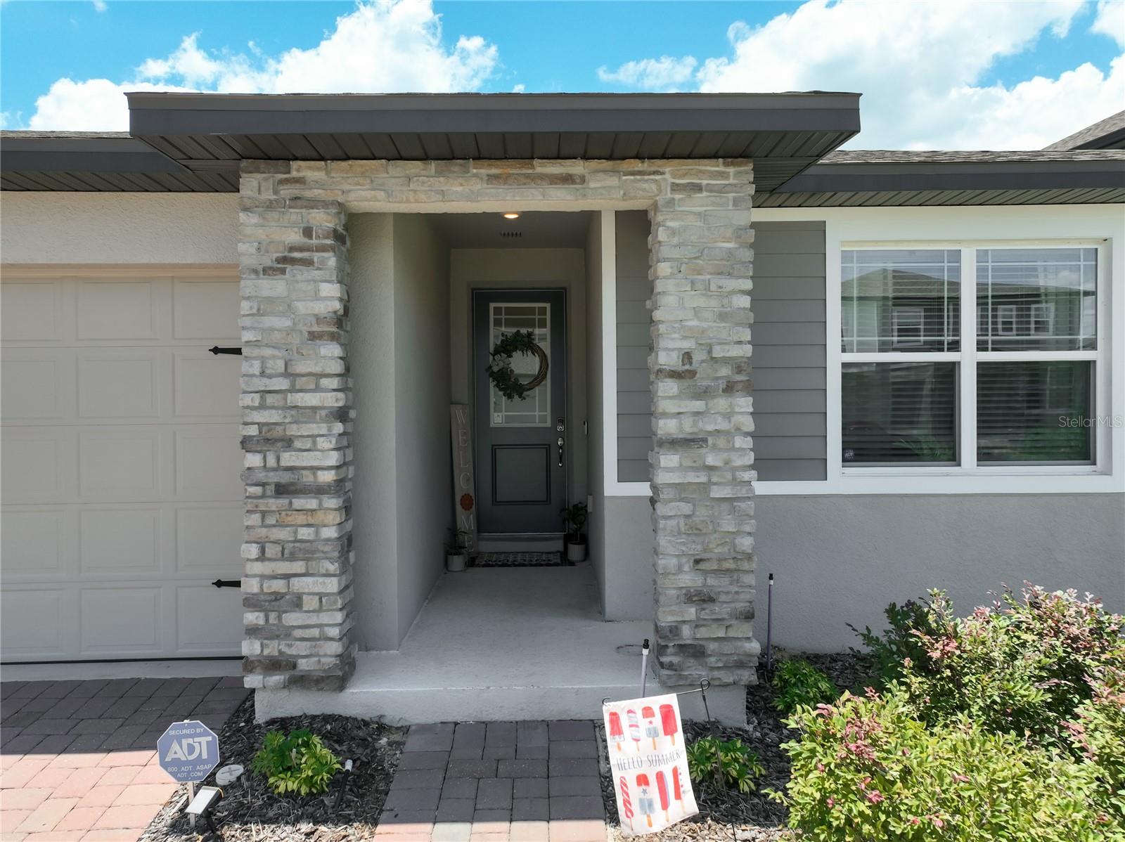 VILLAGES AT MINNEOLA HILLS - Residential